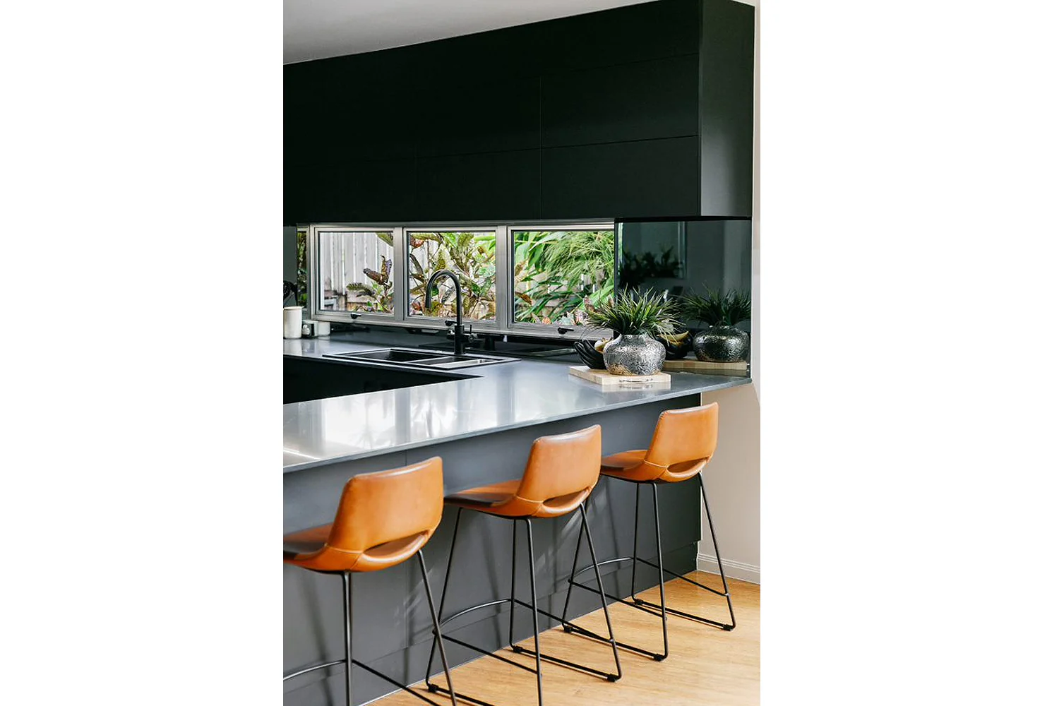 Corsica Gold Polaris Soapstone Quartz - Image 3