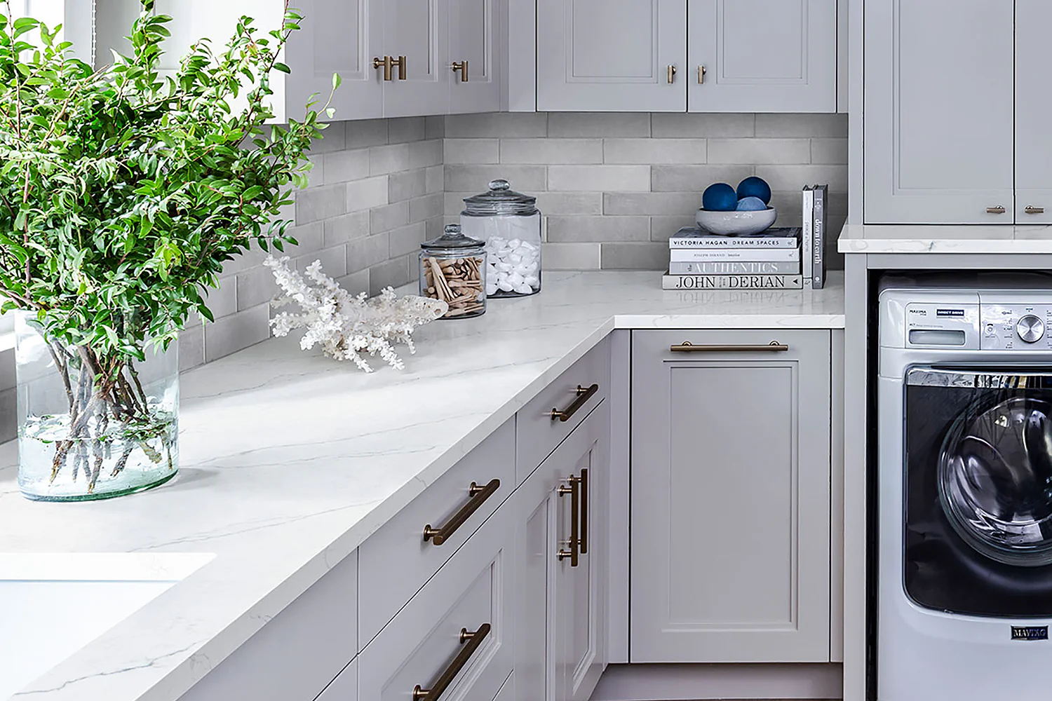 Corsica Pearl Calacatta Hero Quartz 3cm - Image 6