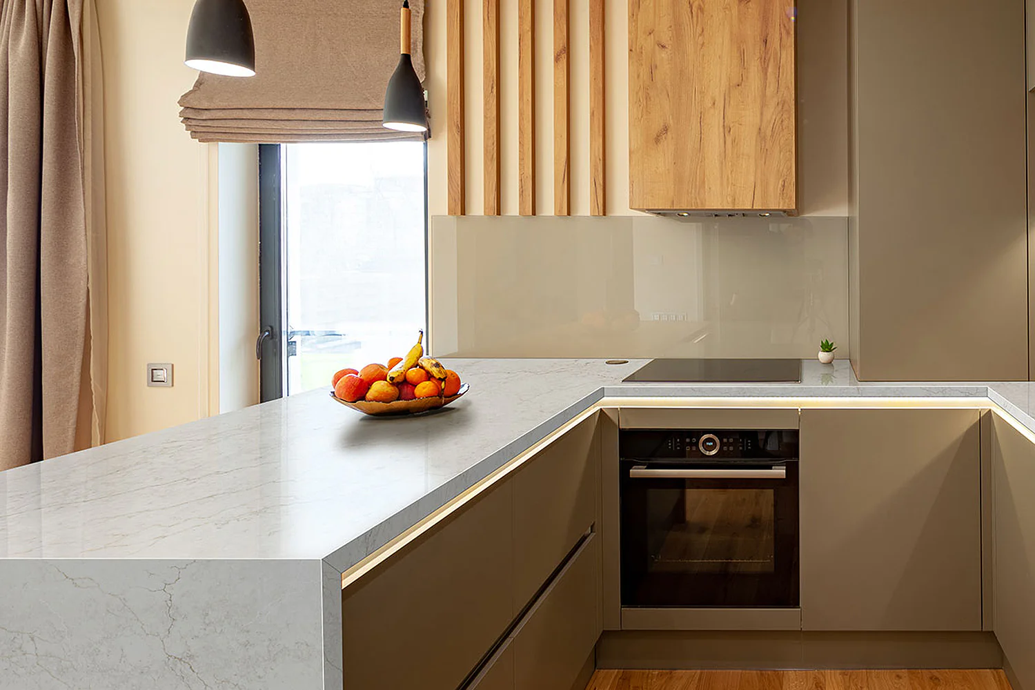 Corsica Pearl Calacatta Mariella Quartz 3cm - Image 5