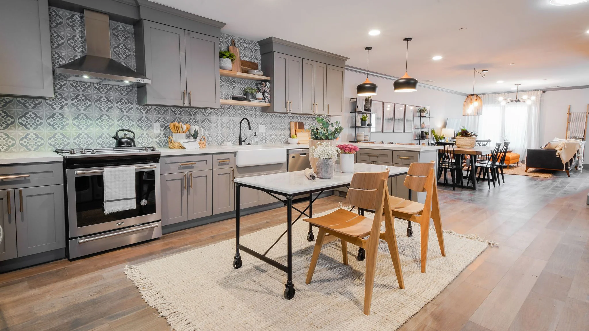 Platinum Grey Shaker Sample - Image 11